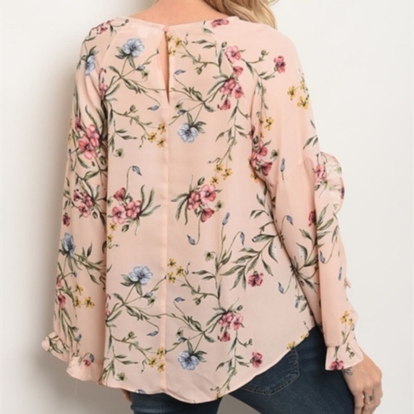 Fluted Sleeve Blush Floral Top - Picture 2 of 5